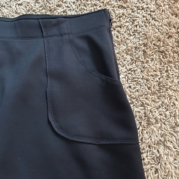 Athleta | Black Scuba Tech Fleece Lined Athletic Skirt - Picture 2 of 8